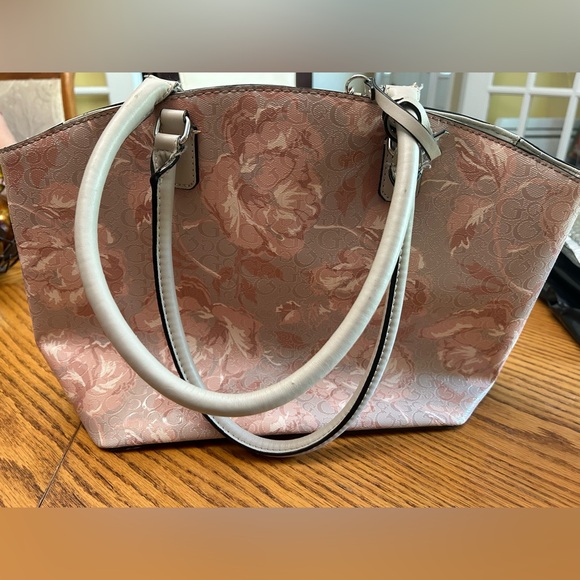 Guess Pink Floral Tote Bag - Picture 3 of 13